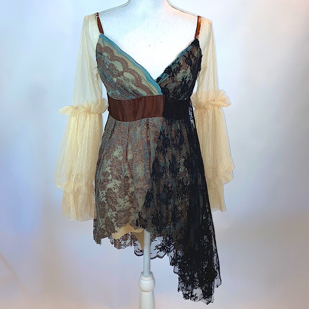 Two-tone lace asymmetrical Juliet dress